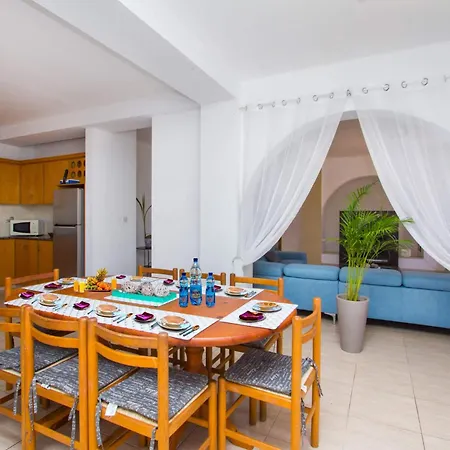 Ambrosia In Coral Bay Villa *