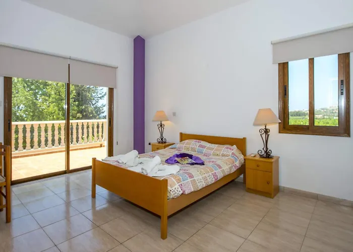 Ambrosia In Coral Bay Villa